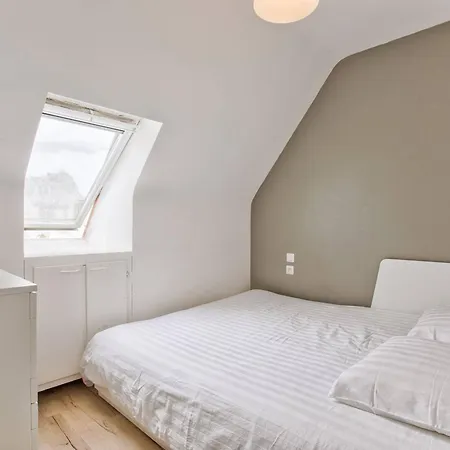 Maison Familiale A Merville-franceville-plage, Proche De La - Fr-1-788-17 *