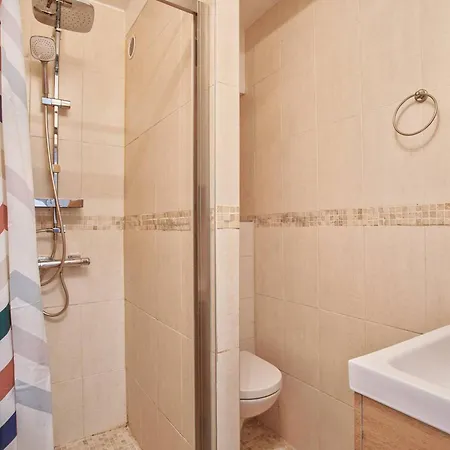 度假居 Maison Familiale A Merville-franceville-plage, Proche De La - Fr-1-788-17